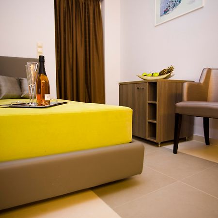 Astron Hotel Ierapetra  Bagian luar foto