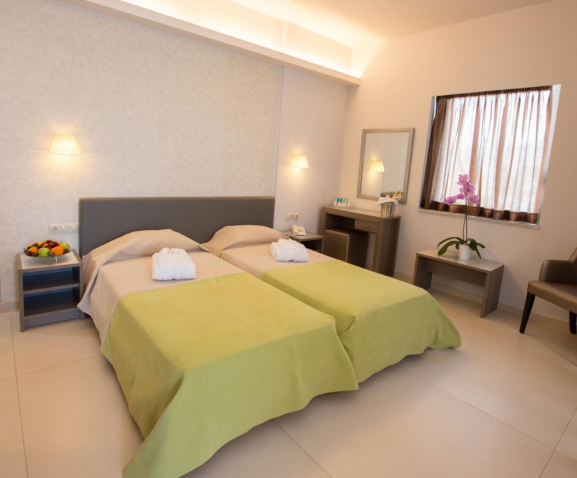 Astron Hotel Ierapetra  Bagian luar foto