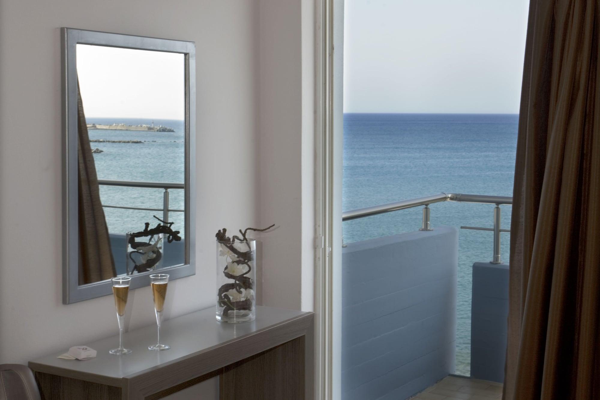 Astron Hotel Ierapetra  Bagian luar foto