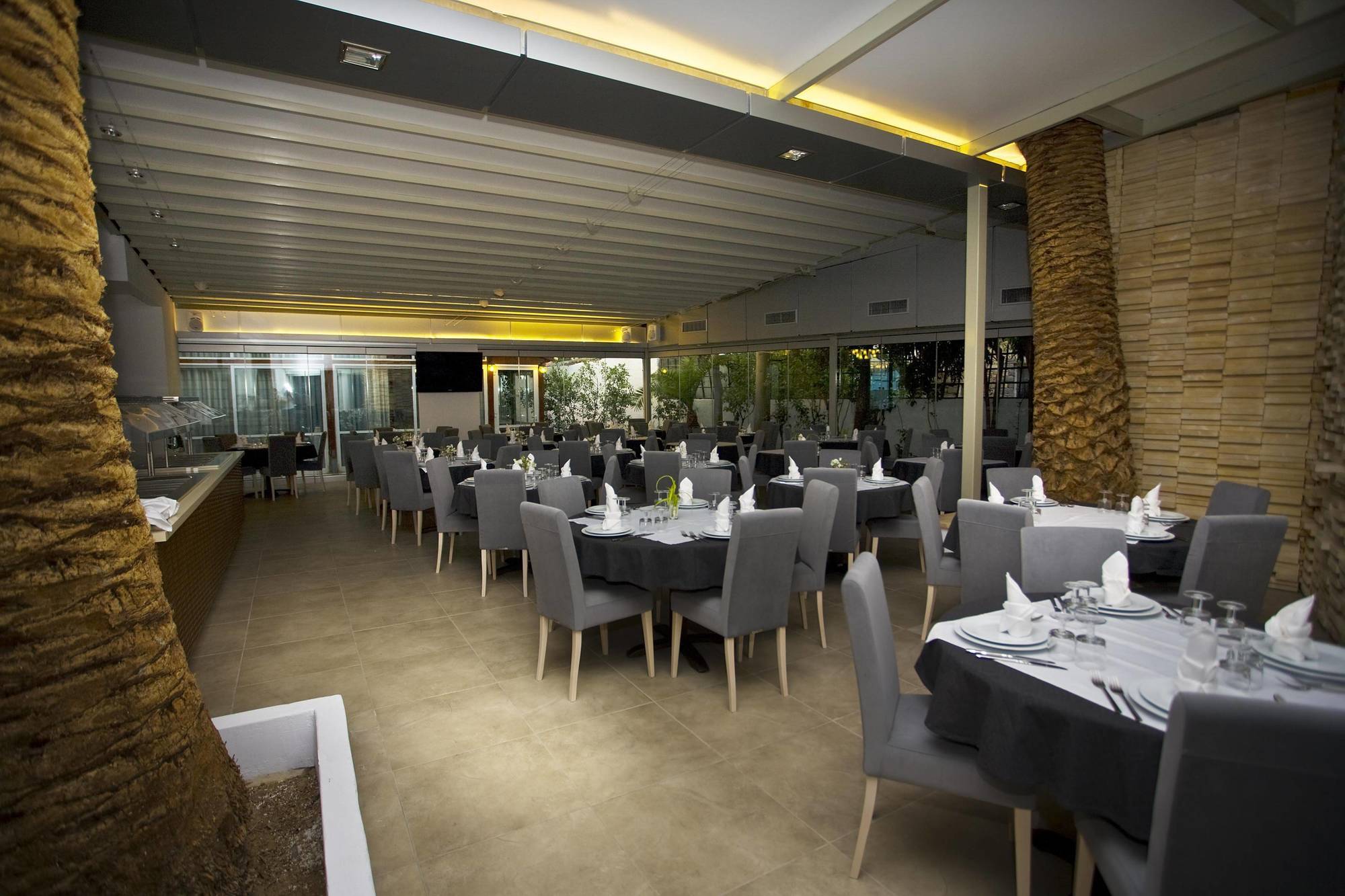 Astron Hotel Ierapetra  Bagian luar foto